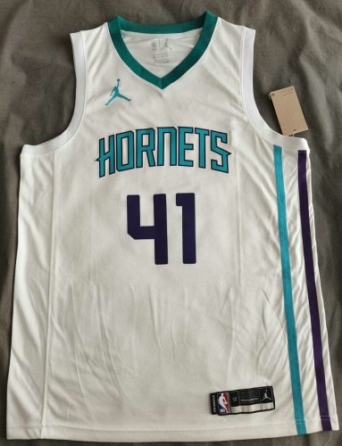 Maillot de Basket #41 Hernangomez Hornets Blanc